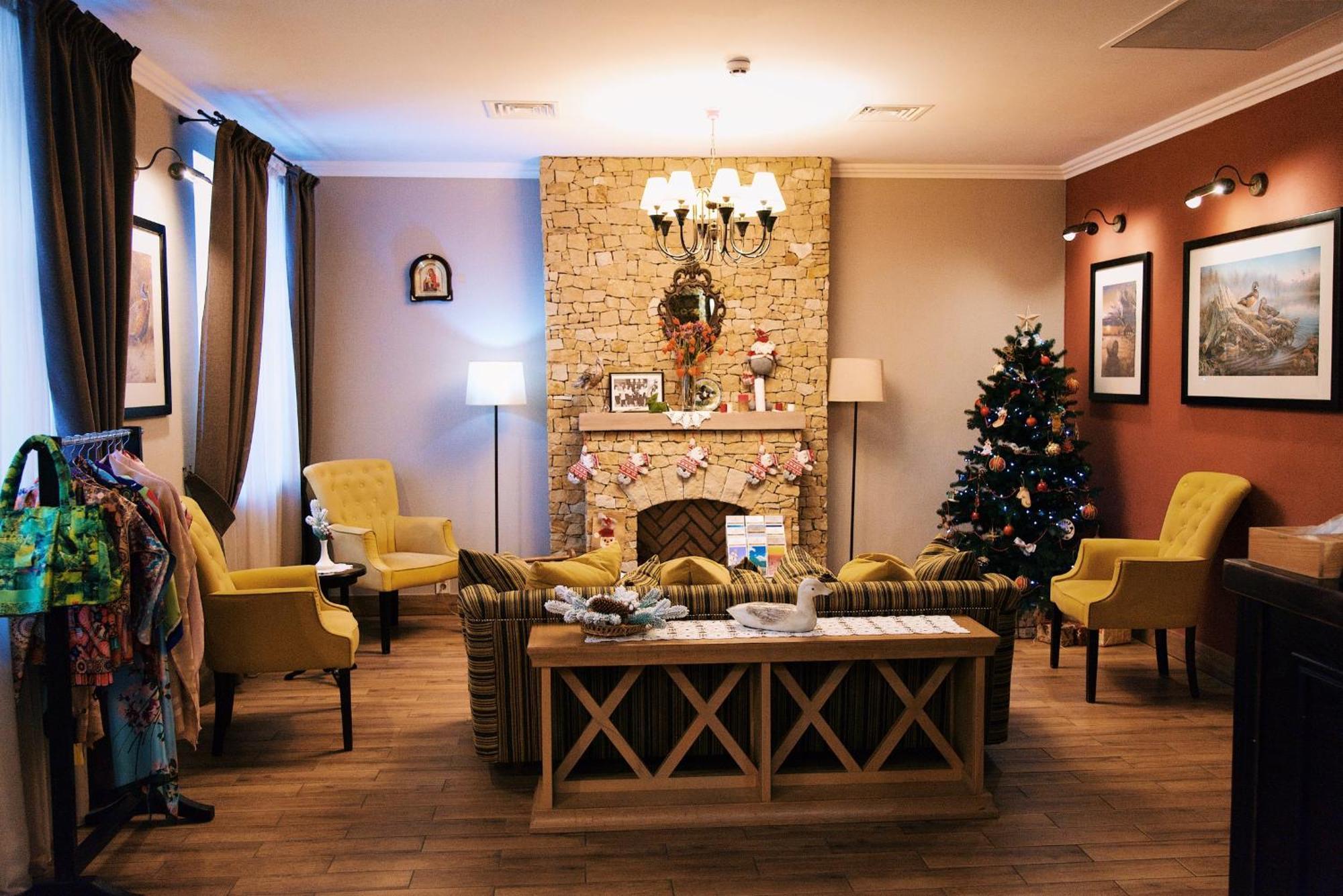 Premier Hotel Potchaïv Extérieur photo