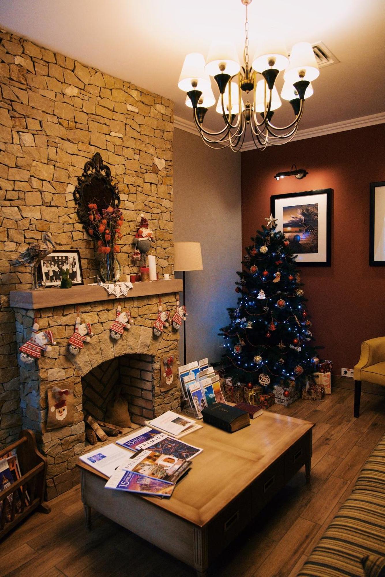 Premier Hotel Potchaïv Extérieur photo