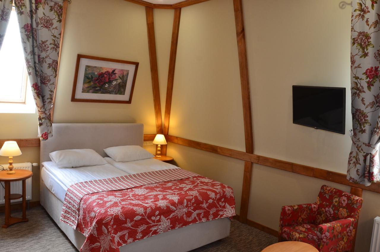 Premier Hotel Potchaïv Extérieur photo