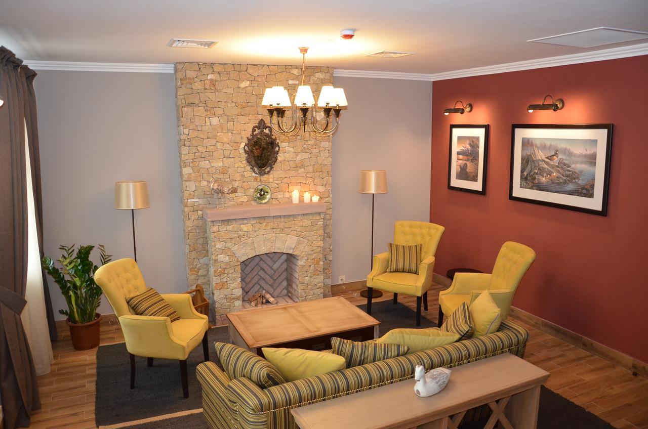 Premier Hotel Potchaïv Extérieur photo
