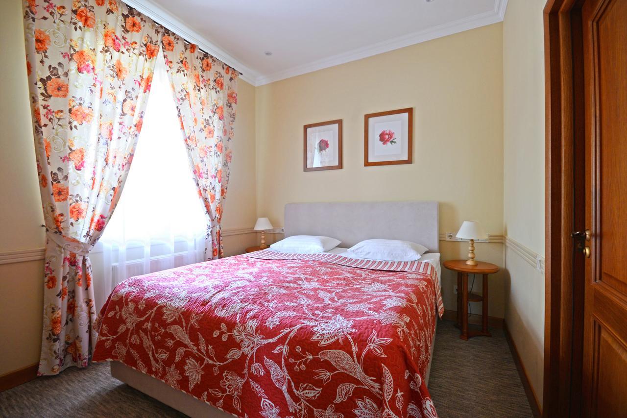 Premier Hotel Potchaïv Extérieur photo