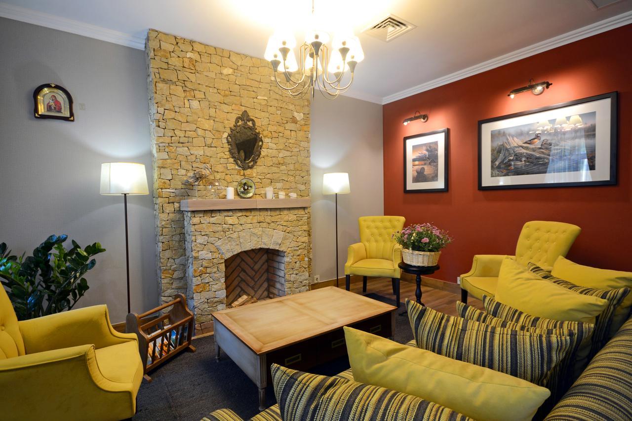Premier Hotel Potchaïv Extérieur photo